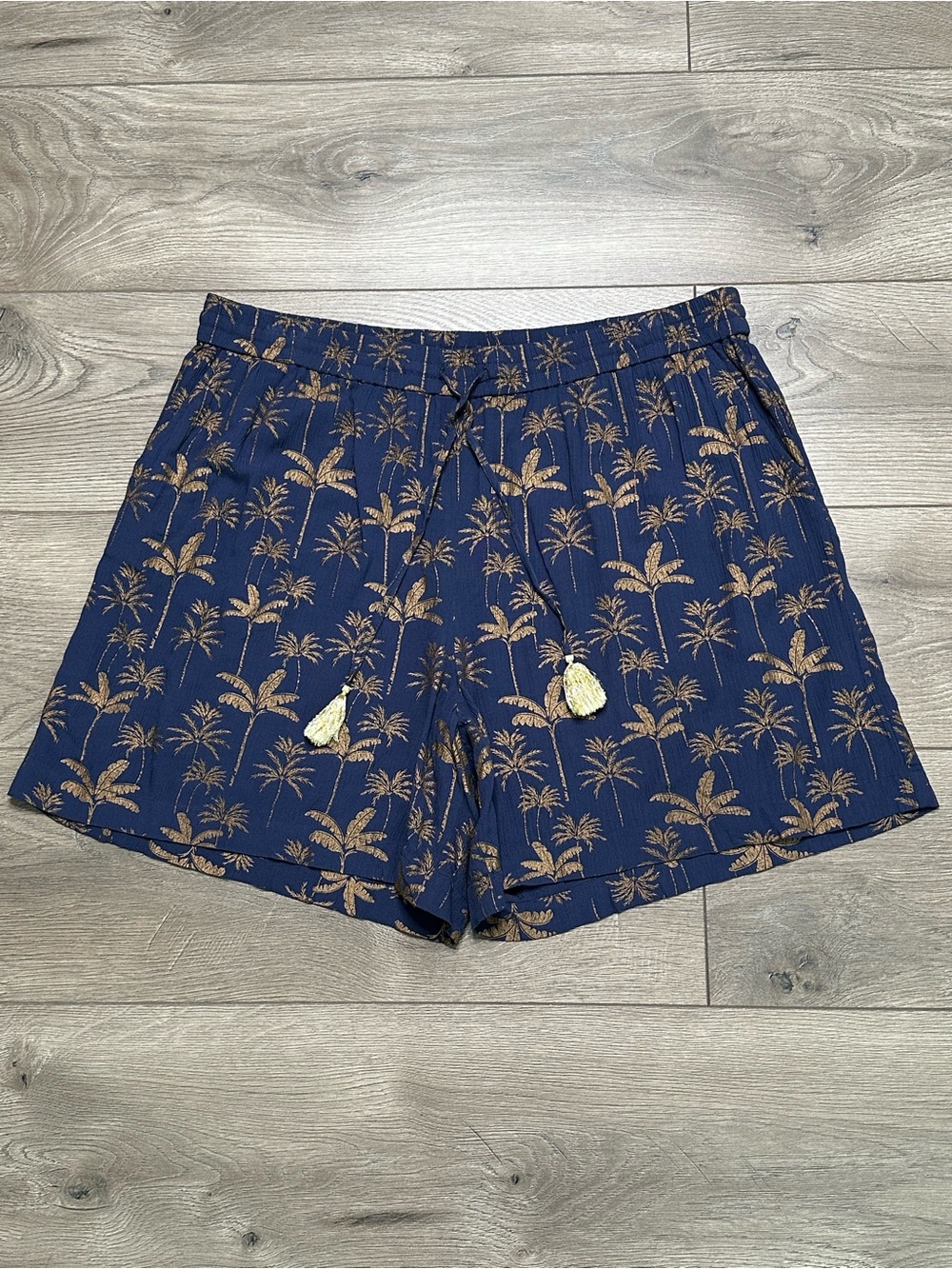 Boden 6” High Rise Pull On Palm Print Navy Blue Gold Casual Shorts Size 14